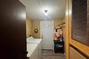 2130 E E-Z St, Malin, OR 97632 - Photo 24