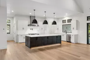2447 Osprey Dr, Redmond, OR 97756 - Photo 6