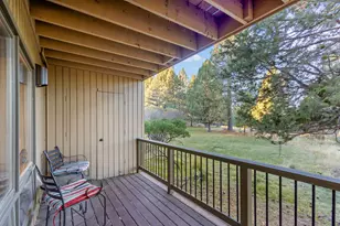 19717 SW Mount Bachelor Dr, Bend, OR 97702 - Photo 8