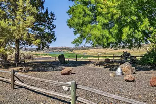 951 SE Rancho Ln, Madras, OR 97741 - Photo 46