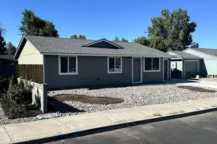 3150 SW Pumice Ave, Redmond, OR 97756 - Photo 2