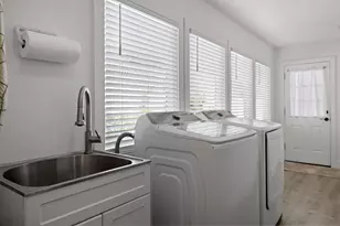 202 NW Thurston Ave, Bend, OR 97703 - Photo 26