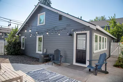 202 NW Thurston Avenue, Bend, OR 97703 - Photo 4