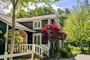 19875 SW Meadow View Dr, McMinnville, OR 97128 - Photo 1