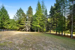 19875 SW Meadow View Dr, McMinnville, OR 97128 - Photo 46