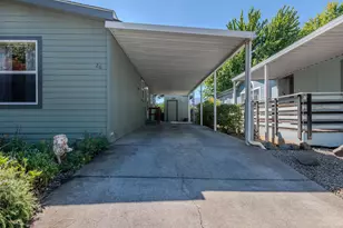 93 Northridge Terrace, Medford, OR 97501 - Photo 2