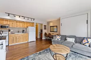 1565 NW Wall St, Bend, OR 97703 - Photo 8