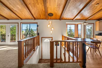 694 Timberlake Drive, Ashland, OR 97520 - Photo 6