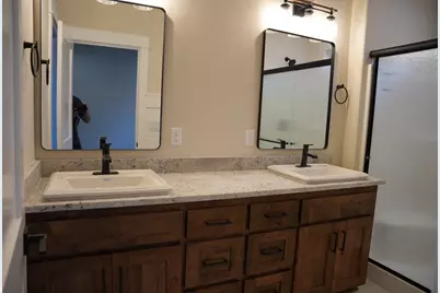 2777 Roberts Road, Medford, OR 97504 - Photo 10