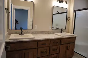 2777 Roberts Rd, Medford, OR 97504 - Photo 10