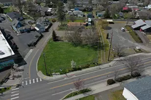 60 Talent Ave, Talent, OR 97540 - Photo 1