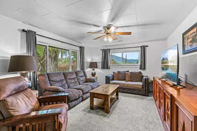 14145 Agate Road, Eagle Point, OR 97524 - Photo 4