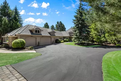 19490 Green Lakes Loop, Bend, OR 97702 - Photo 1