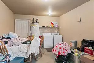 200 S Junction Ave, Cave Junction, OR 97523 - Photo 16