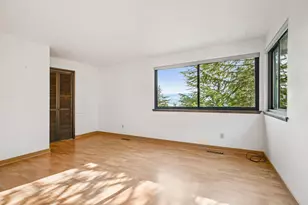 1015 Oneida Cir, Ashland, OR 97520 - Photo 20