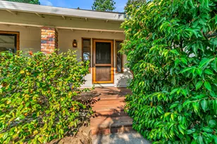 1015 Oneida Cir, Ashland, OR 97520 - Photo 2