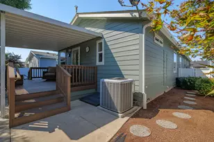 795 Bentley Dr, Grants Pass, OR 97526 - Photo 36