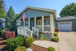 795 Bentley Dr, Grants Pass, OR 97526 - Photo 4