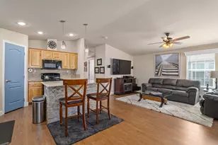 795 Bentley Dr, Grants Pass, OR 97526 - Photo 12