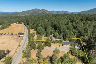 781 Cheney Creek Rd, Grants Pass, OR 97527 - Photo 46