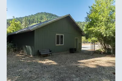 781 Cheney Creek Road, Grants Pass, OR 97527 - Photo 34