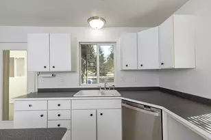 781 Cheney Creek Rd, Grants Pass, OR 97527 - Photo 14