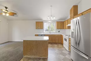 1752 NE Foothill Blvd, Grants Pass, OR 97526 - Photo 12