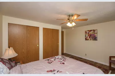 4729 S Pacific Highway #14, Phoenix, OR 97535 - Photo 24