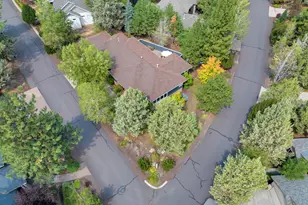 520 NW Divot Dr, Bend, OR 97703 - Photo 42