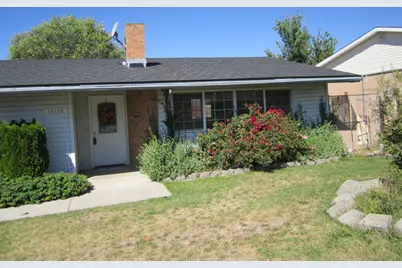 10122 Wright Avenue, Klamath Falls, OR 97603 - Photo 4