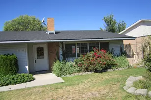 10122 Wright Ave, Klamath Falls, OR 97603 - Photo 4