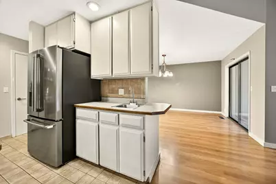 317 Eastwood Drive, Medford, OR 97504 - Photo 8