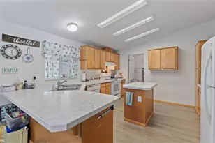 2398 Sasha Ct, Grants Pass, OR 97527 - Photo 20