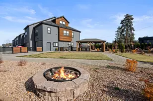 20514 NE Empire Ave, Bend, OR 97701 - Photo 30