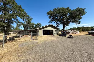 3659 Hwy 234, White City, OR 97503 - Photo 4