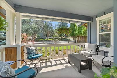 977 SW Hill Street, Bend, OR 97702 - Photo 6