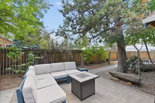 977 SW Hill St, Bend, OR 97702 - Photo 14