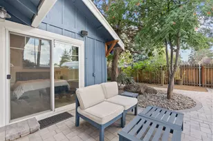 977 SW Hill St, Bend, OR 97702 - Photo 16