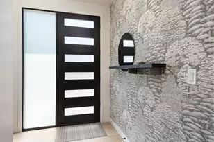 205 SW Log Ct, Bend, OR 97702 - Photo 8