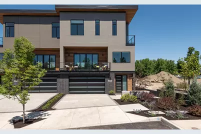 205 SW Log Court, Bend, OR 97702 - Photo 6