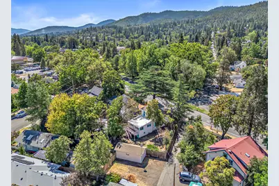 753 Siskiyou Boulevard, Ashland, OR 97520 - Photo 26
