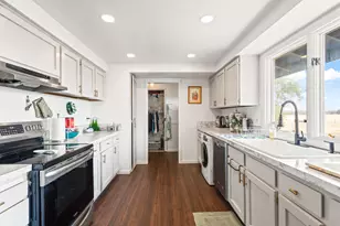 2335 SW Bowers Dr, Madras, OR 97741 - Photo 8