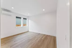 242 W Lundgren Mill Dr, Sisters, OR 97759 - Photo 16