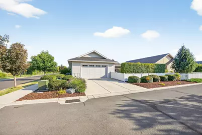 426 Bridge Creek Drive, Central Point, OR 97502 - Photo 6
