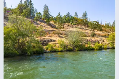 23159 Highway 62, Shady Cove, OR 97539 - Photo 8