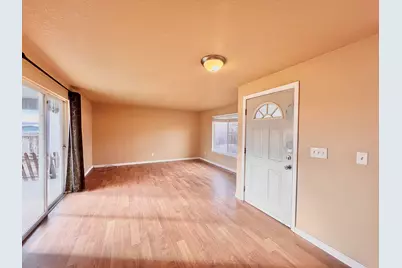 310 NE Mariposa Avenue, Prineville, OR 97754 - Photo 6