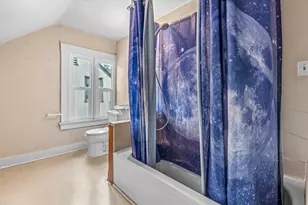 1124 W Main St, Medford, OR 97501 - Photo 20