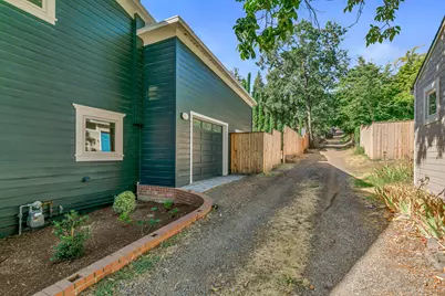 117 High Street, Ashland, OR 97520 - Photo 32