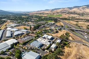 710 Jefferson Ave, Ashland, OR 97520 - Photo 1