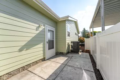 313 Winston Drive, Grants Pass, OR 97526 - Photo 22